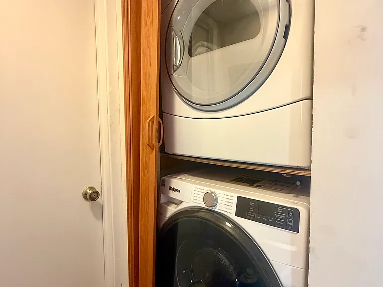 540 N May St #3106 — Photo 18