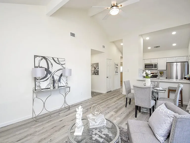 10010 Tahoka Ln — Photo 6