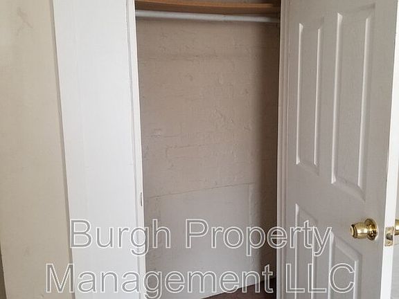 3rd image of 426 2nd St #1/2