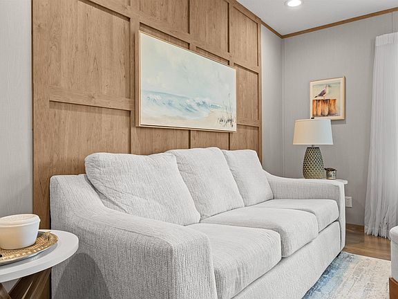 5th image of 3239 Sea Oaks Dr