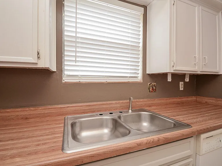 21318 Park Valley Dr — Photo 21