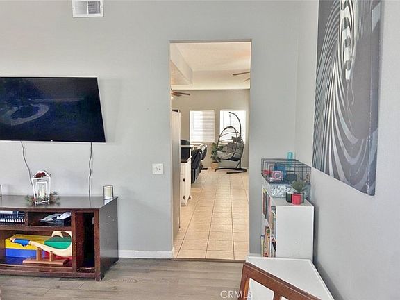 5th image of 35561 Frederick St