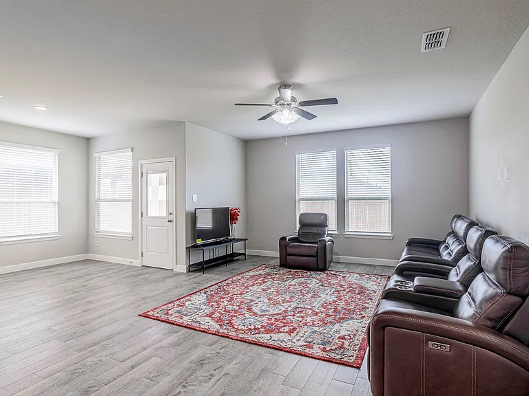 15825 Bronte Ln — Photo 12