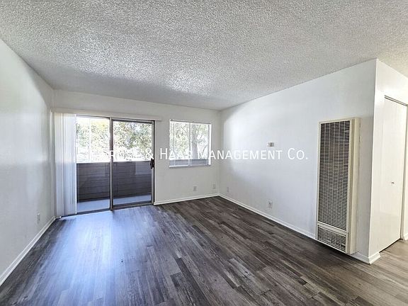 3rd image of 6673 Hammond Ave APT C