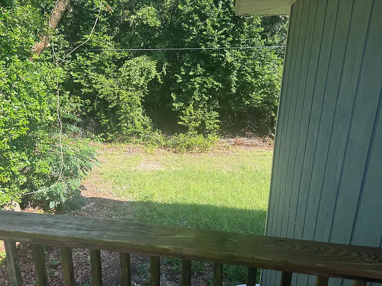 142 Calvin Ct #C — Photo 9