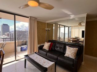 2410 Cleghorn St APT 2704, Honolulu, HI 96815