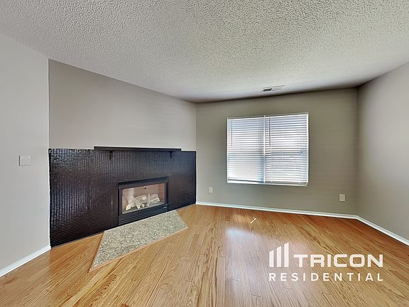 3rd image of 928 Mailwood Dr