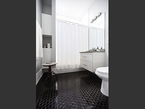 4th image of 2321 N Campbell Ave #1
