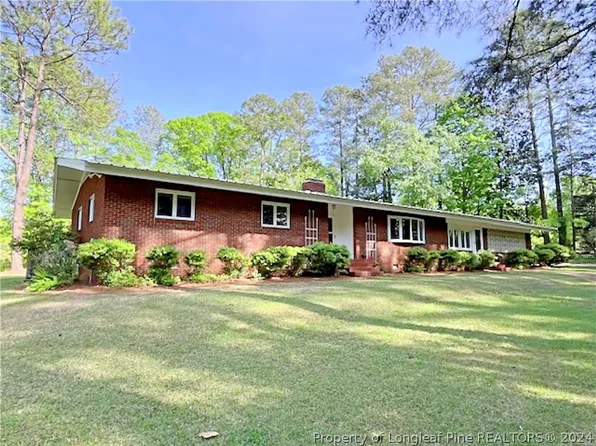 1609 Carthage St, Sanford, NC 27330