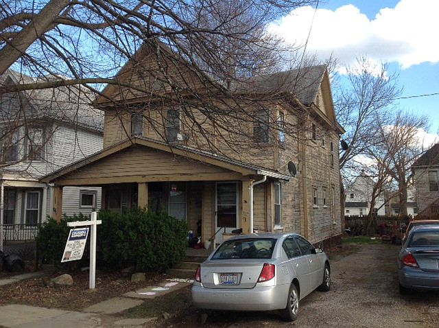 2nd image of 317 1/2 Cleveland Ave