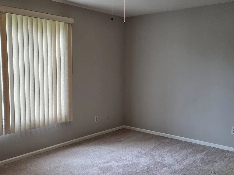1220 Camellia Dr #1 — Photo 8