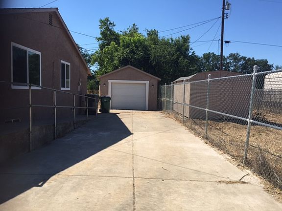 3rd image of 19848 Breckenridge Ln