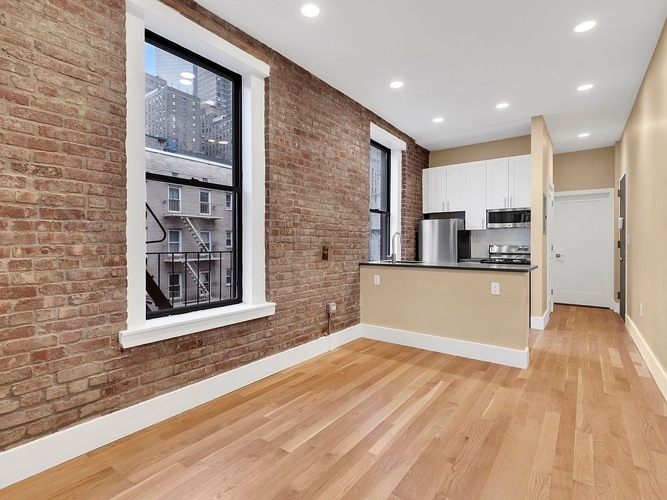 1st image of 400 W 56th St APT 3C