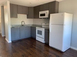 106 E Lake St APT 1, Addison, IL 60101