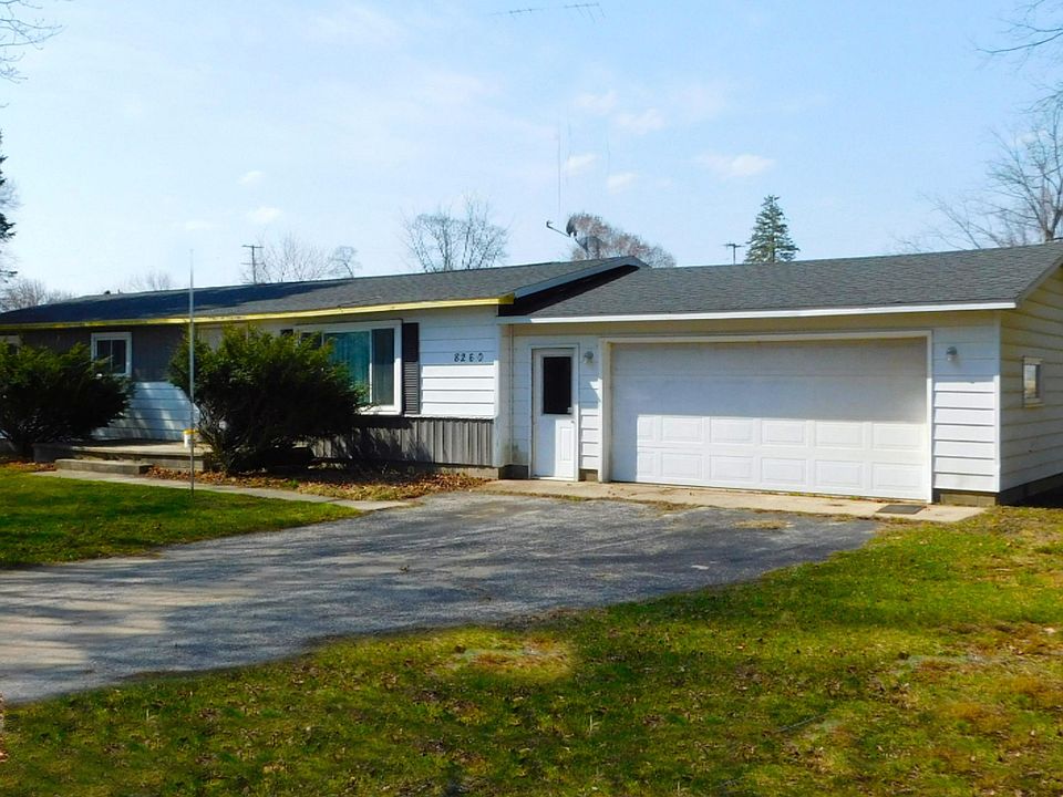 8260 Zosel St, Onekama, MI 49675 Zillow