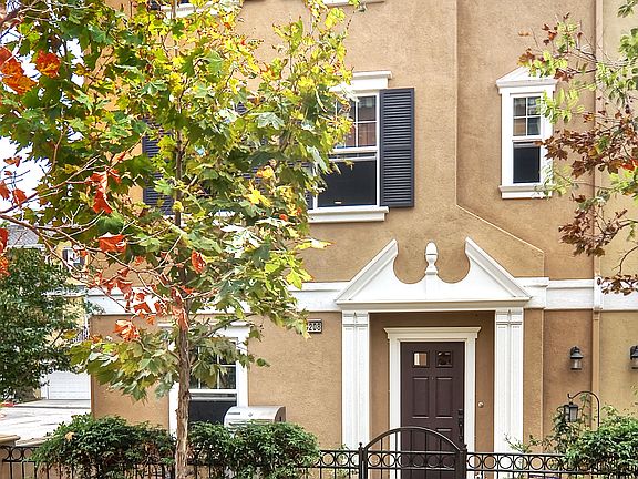 3rd image of 15208 Fairfax Way