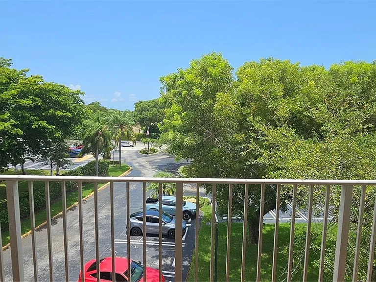 13100 SW 92nd Ave #Penthouse A-13 — Photo 18
