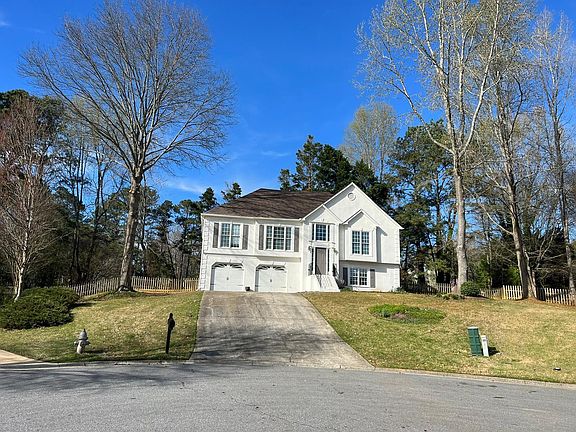 3rd image of 2914 Granville Dr NW