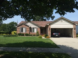 1945 Barclay Ave, Shelby Township, MI 48317