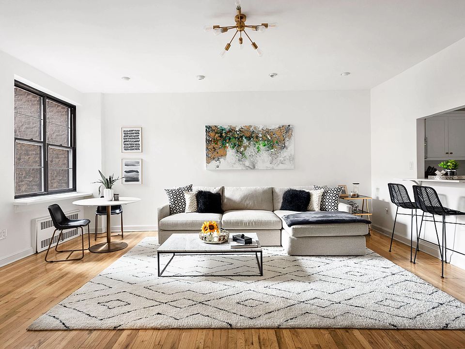 1st image of 61 Horatio St APT 3C