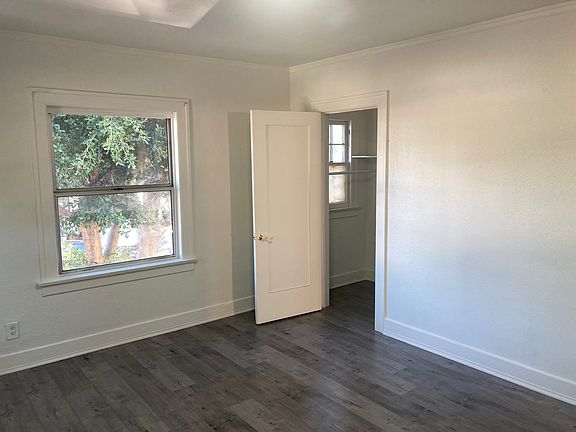 5th image of 1863 N New Hampshire Ave #1