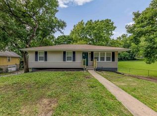 8116 Wayne Ave, Kansas City, MO 64131