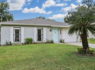 9610 N Connechusett Rd, Tampa, FL 33617