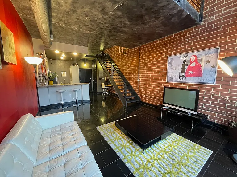 710 W Trade St #312 — Photo 39