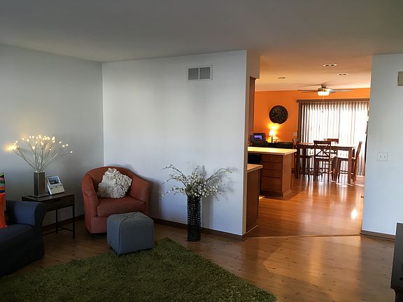 3rd image of 4321 Townhouse Dr #B
