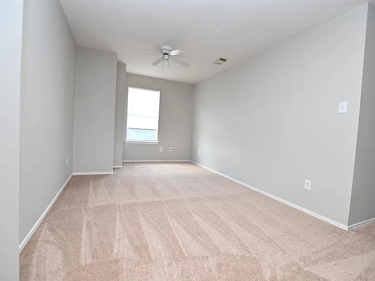 8811 Baskove Dr — Photo 8