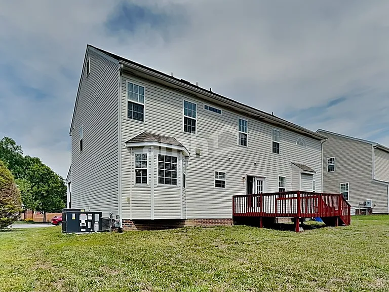 121 Hampton Lake Dr — Photo 30