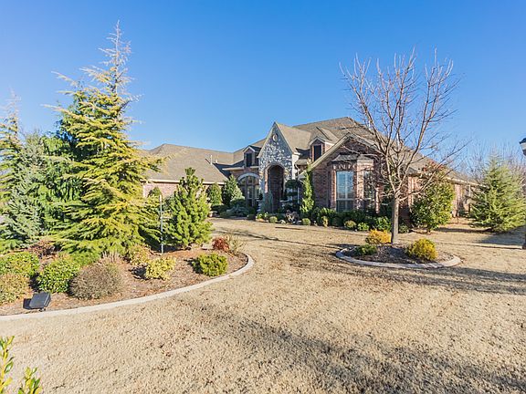 Extensive landscaping 