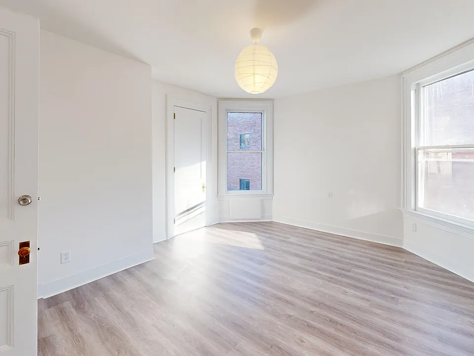 90 Walnut St #1