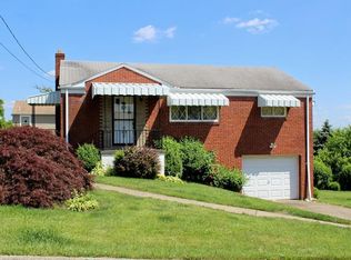 105 Roberts Dr, Clairton, PA 15025