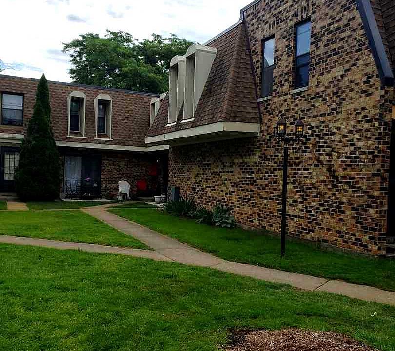 1st image of 7740 Woodward Ave