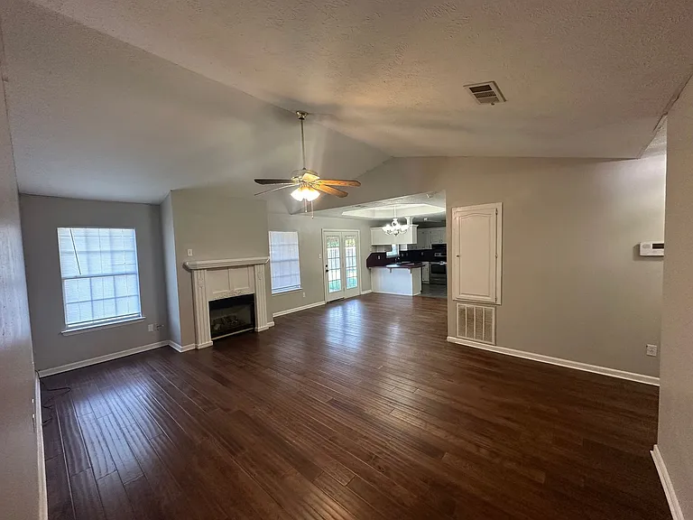25 Applewood Dr — Photo 5