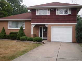 435 McKinley Ave, Williamsville, NY 14221