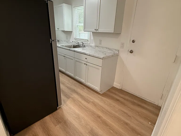 1501 E Arnold St — Photo 7