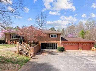 1042 Old Boiling Springs Rd, Shelby, NC 28152