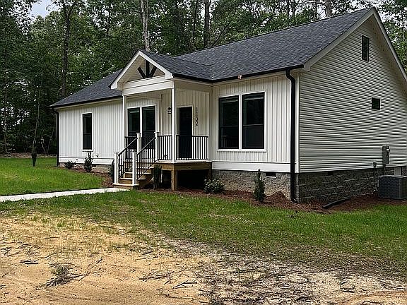 3rd image of 1132 Page St