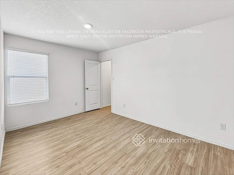 136 Parish Ln — Photo 14