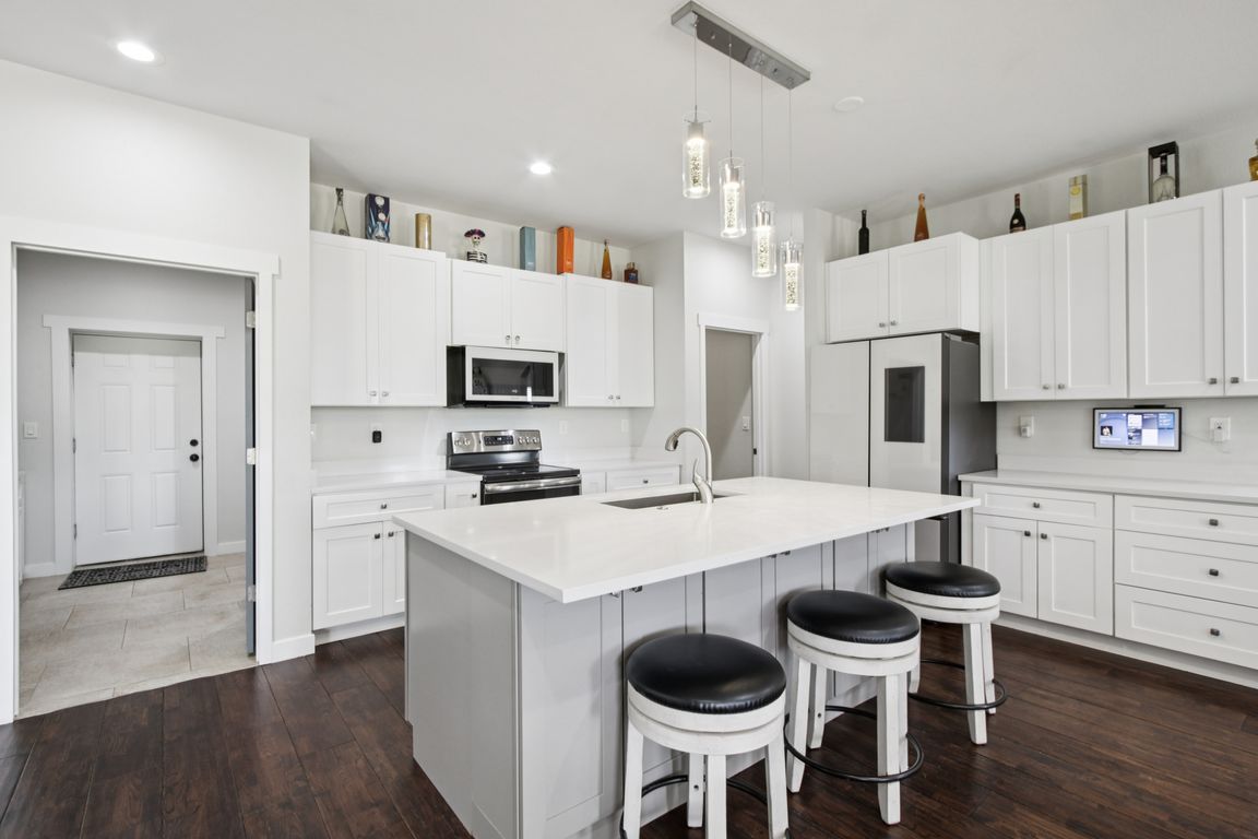 Antelope Dr-0706-026.jpg