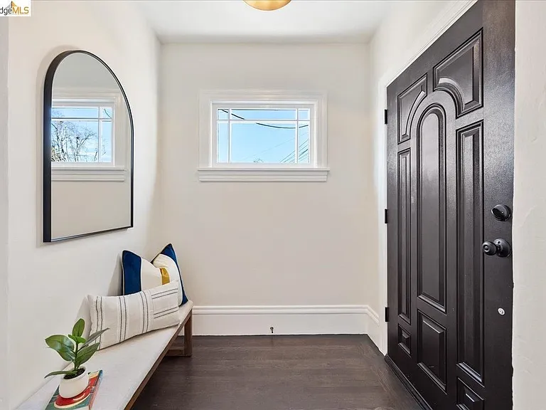 1720 Walnut St — Photo 16