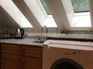 220 Mason Ter, Brookline, MA 02446