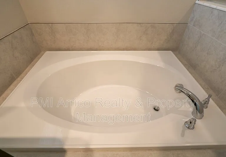 4714 Norman Oak Pl — Photo 15