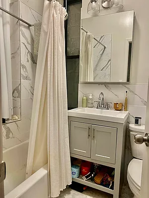 Rented by CitySites Real Estate Group | media 8