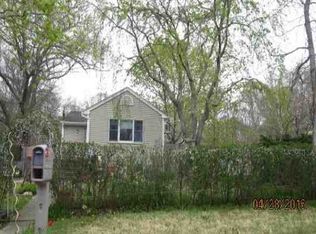 16 Juniper Ave, Patchogue, NY 11772