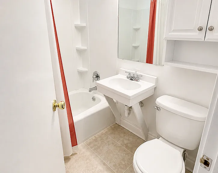1053 W Grace St #1E — Photo 8