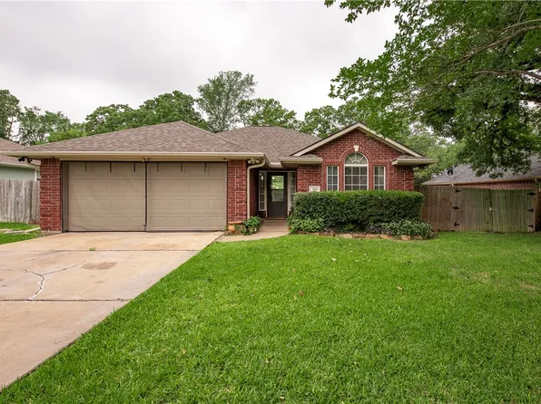 304 Copper Falls Dr, Bryan, TX 77803