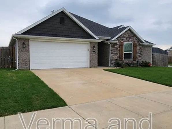 4440 W Havana Ave, Fayetteville, AR 72704
